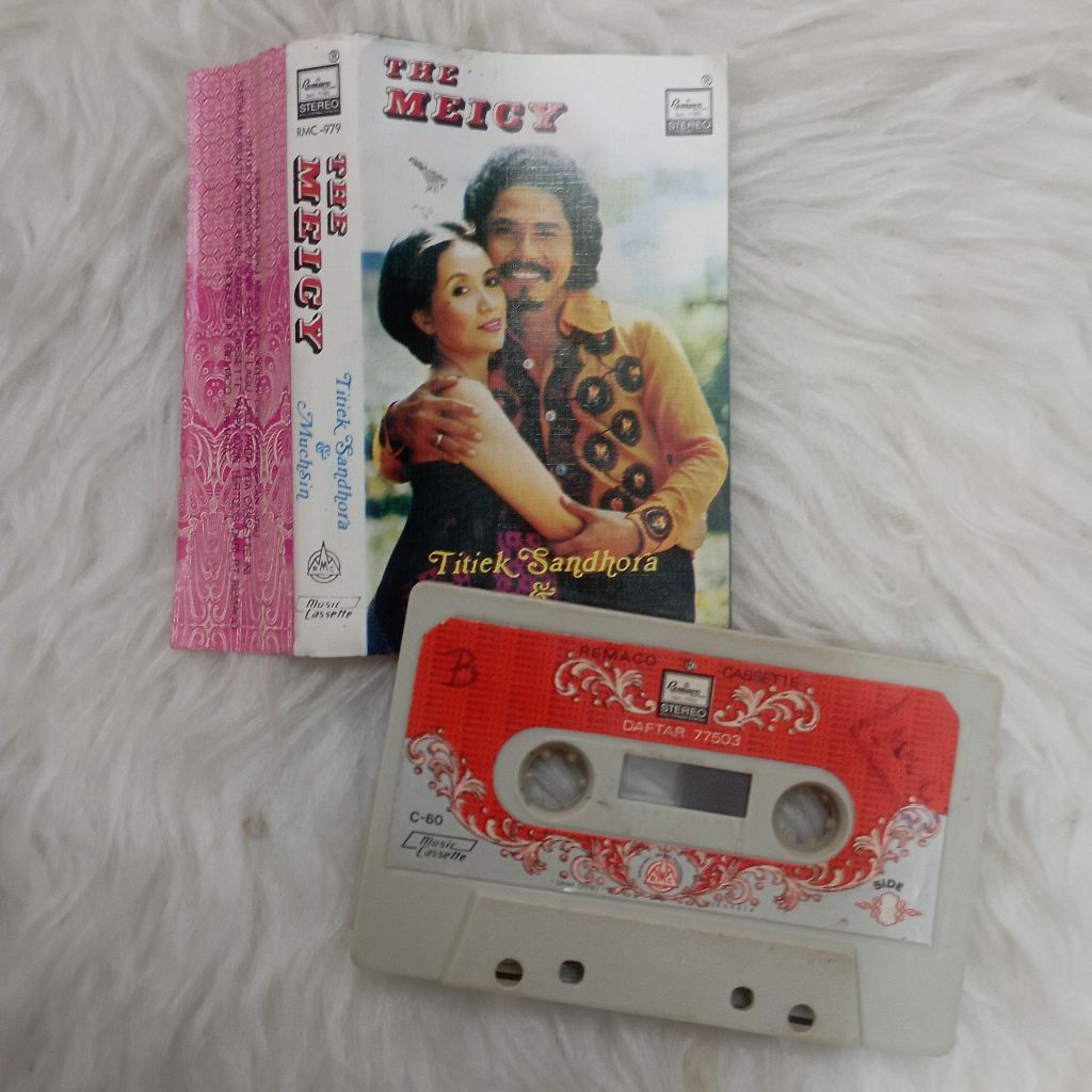 Kaset Pita Titiek Sandhora & Muchsin