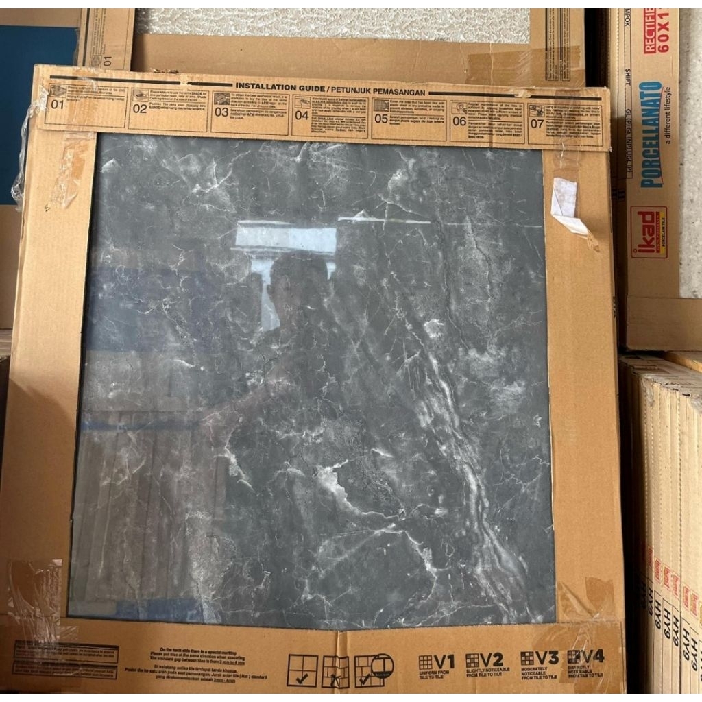 Granit Keramik lantai 80x80 Motif marmer hitam muda black Alaska Glazed polished