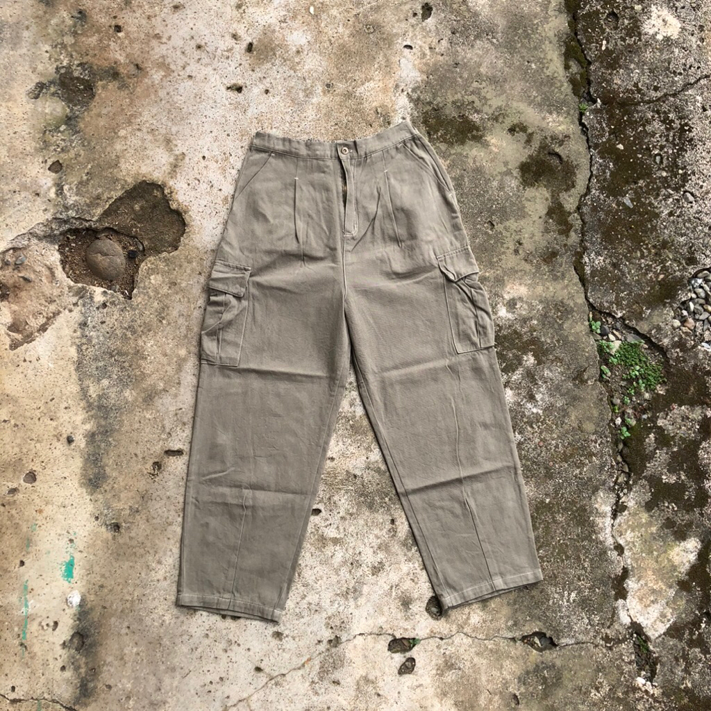 Cargo pants lupilin Regular ( second/bekas )