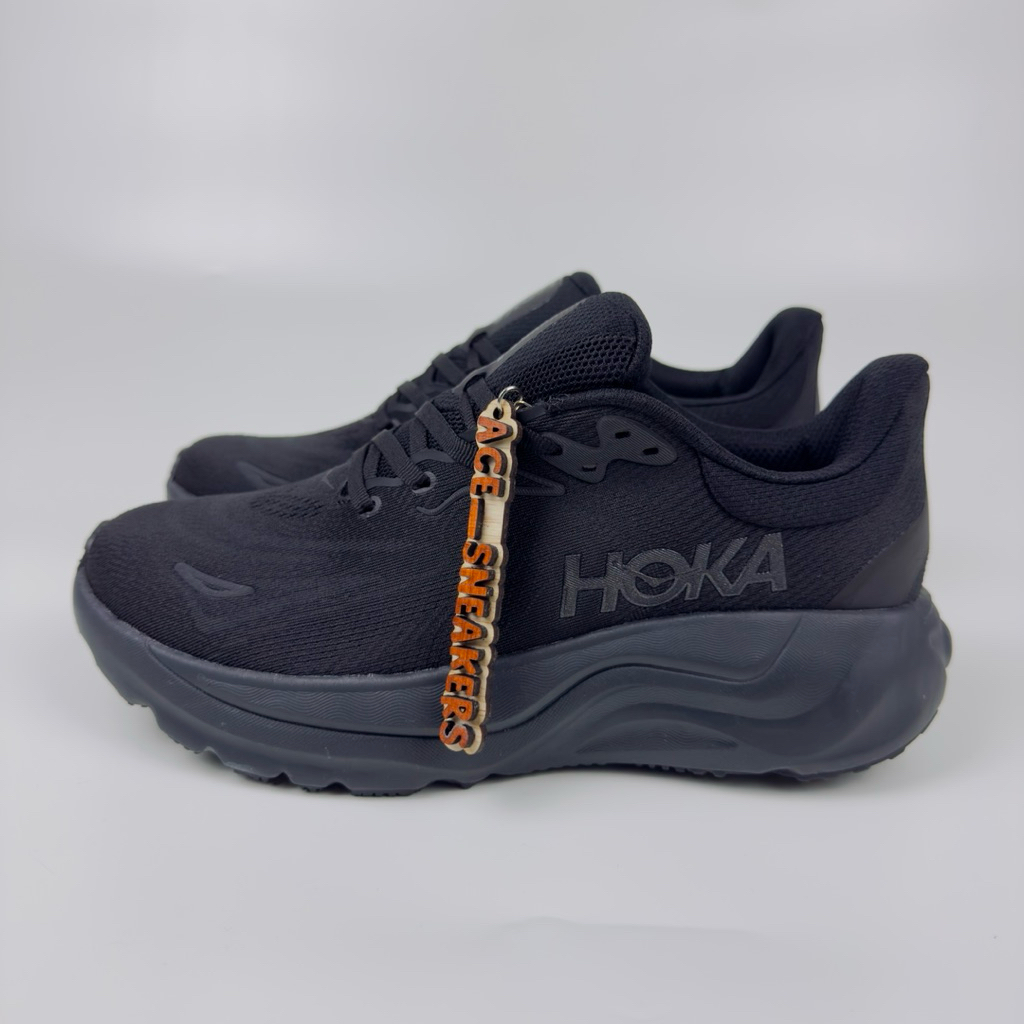 Sepatu Hoka One One Arahi 8 Black