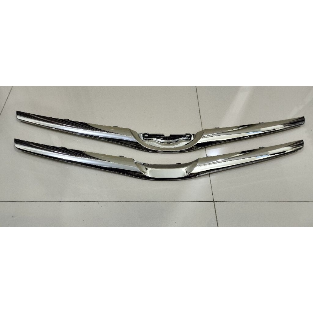 list gril depan Toyota kijang Innova 2008-2011