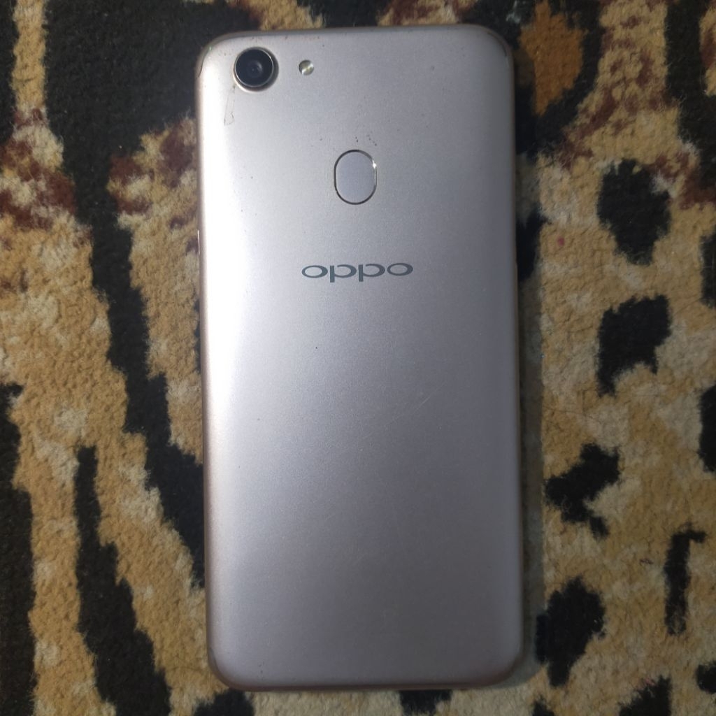 oppo f5 youth ( minus deskripsi )