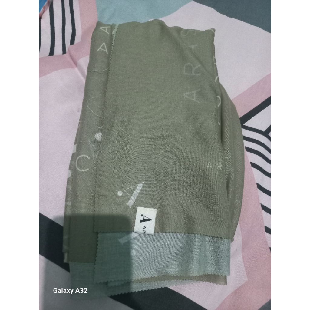 segiempat monogram arascarf