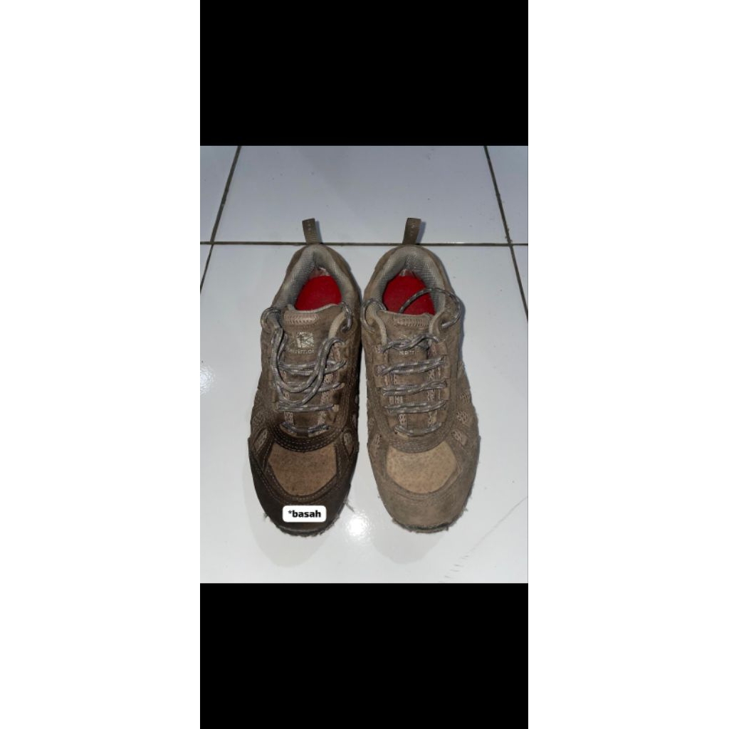 Sepatu Tracking Karimor Seccond