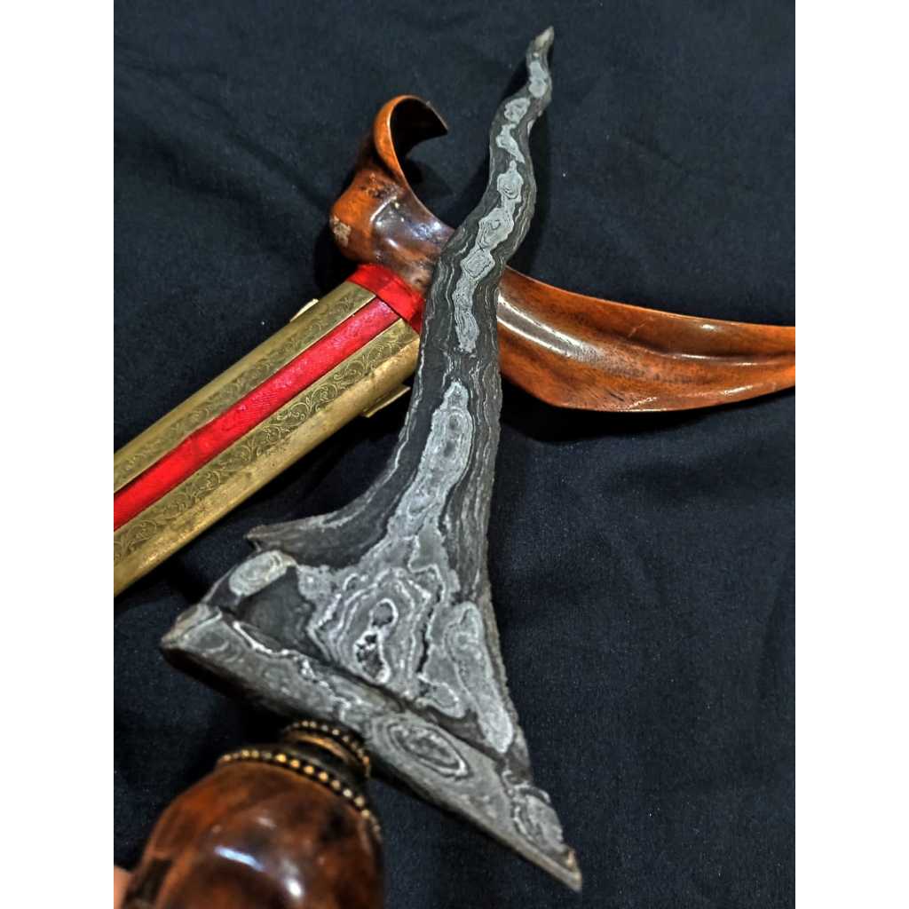 Keris Sepuh Carubuk pamor Tirto tumetes