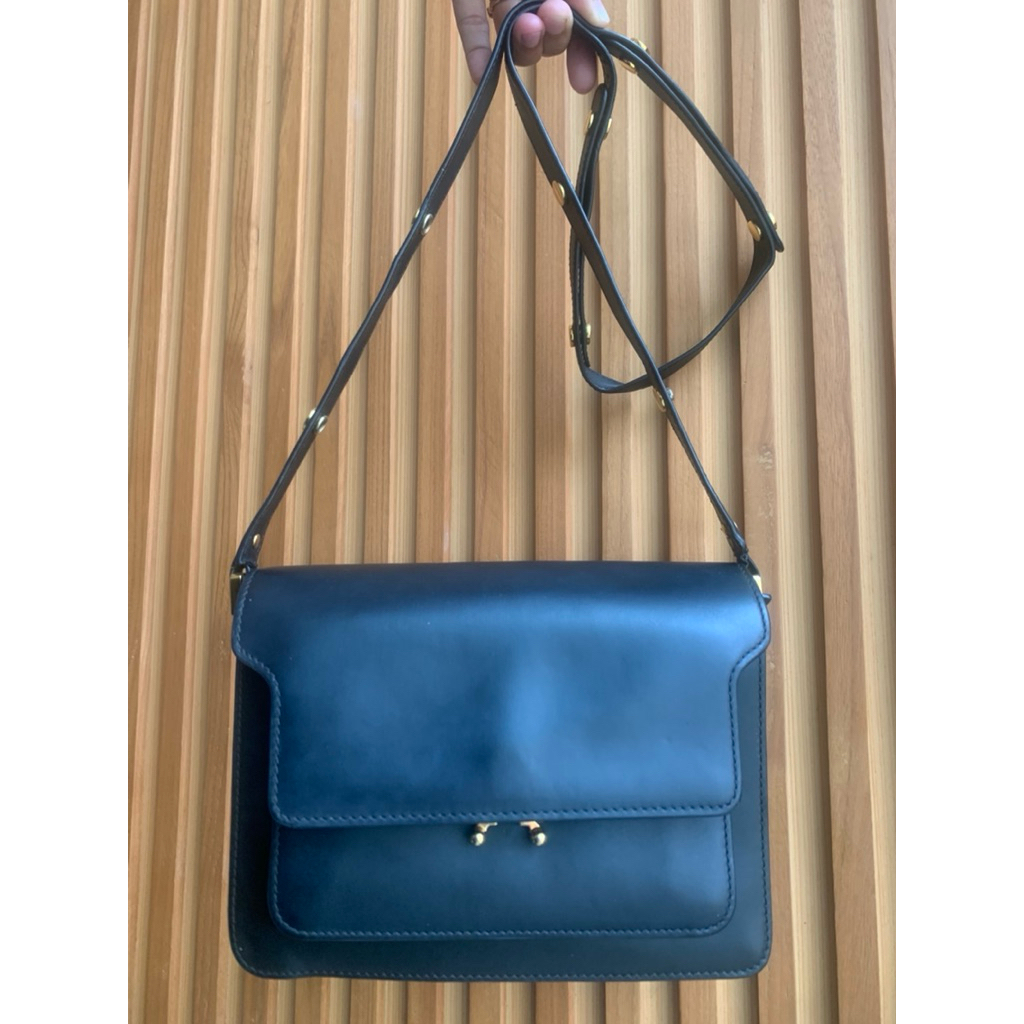 marni.trunk.blackleather.preloved