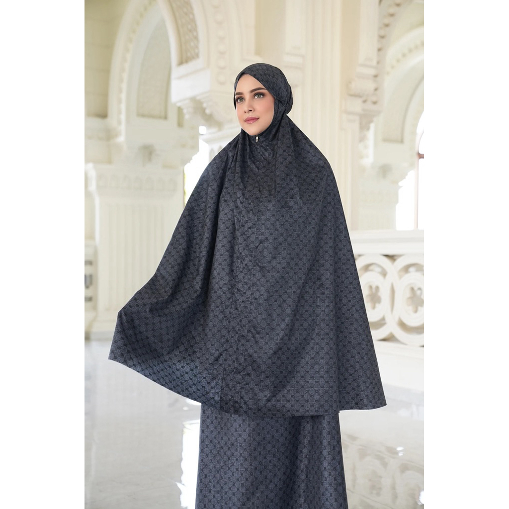 MONOGRAM MINI CAPSULE PRAYER ROBE BUTTONSCARVES