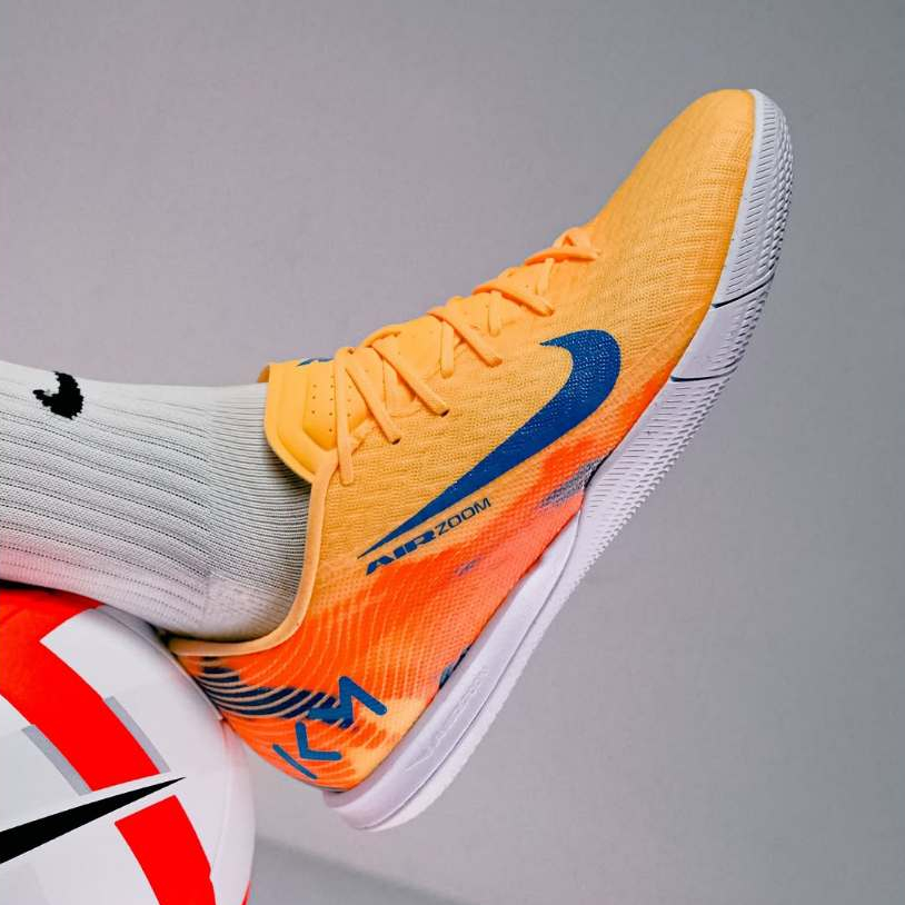 Sepatu Futsal Nike Mercurial Vapor 16 Academy KM IC - Melon Tint HV4222-801 Original