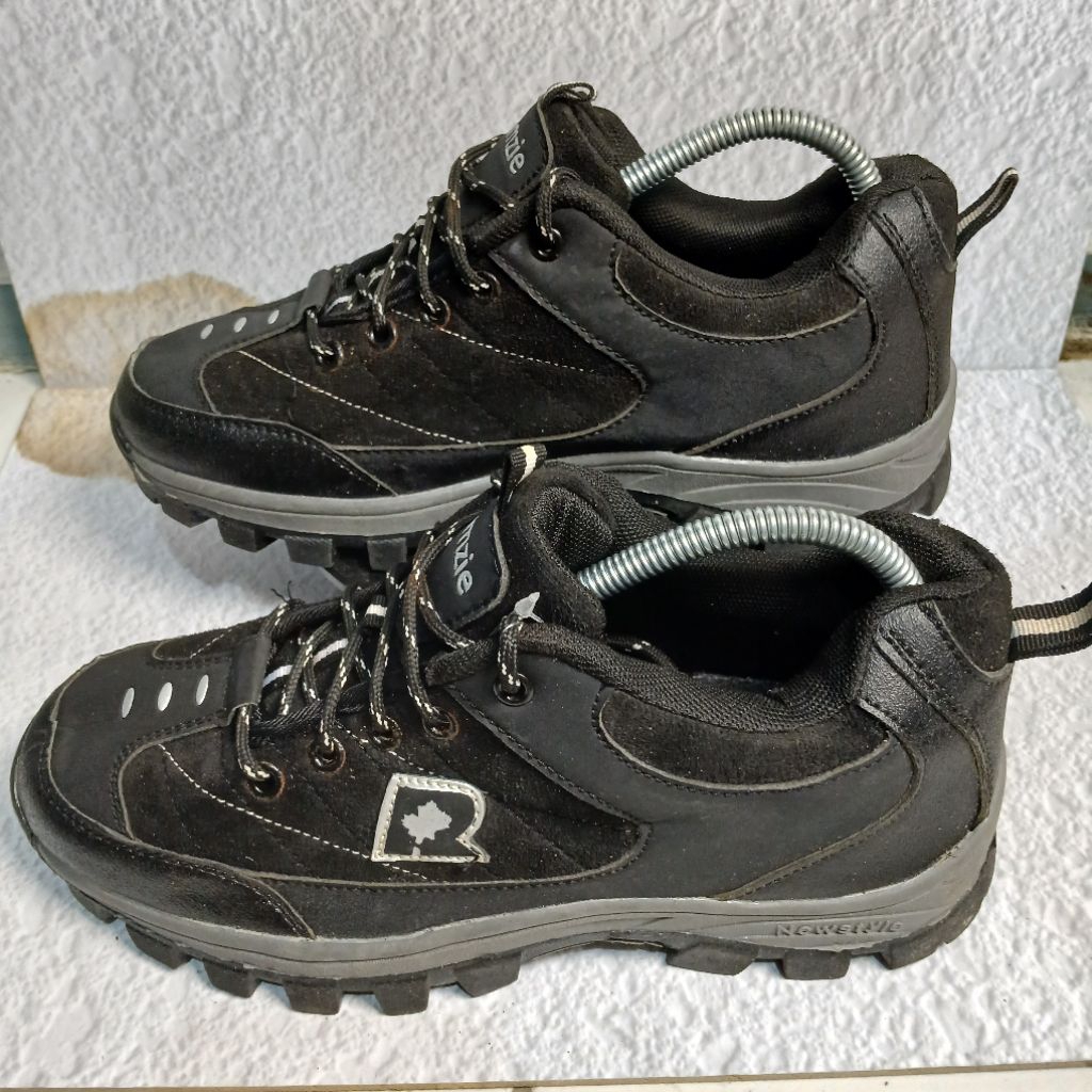 Sepatu Outdoor Gunung Trail Hiking Ssamzie Black