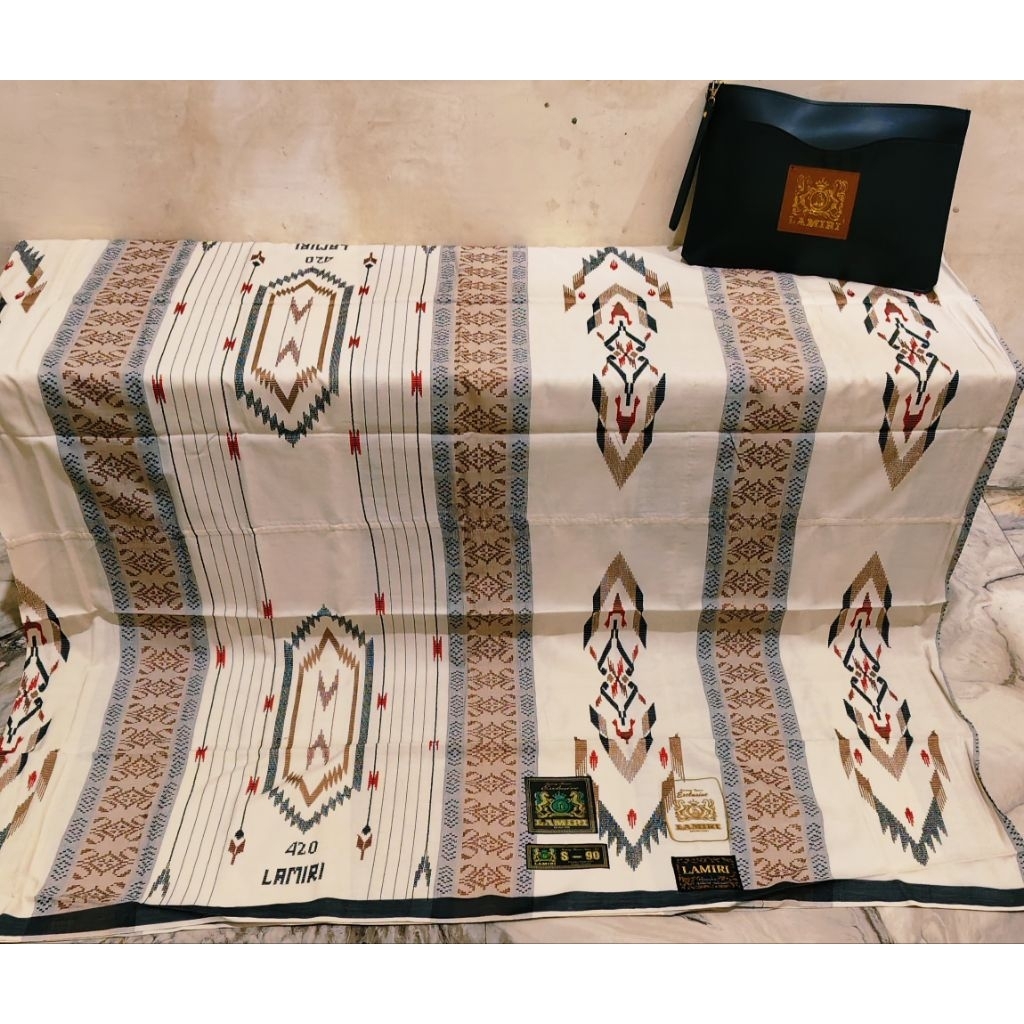 sarung songket lamiri