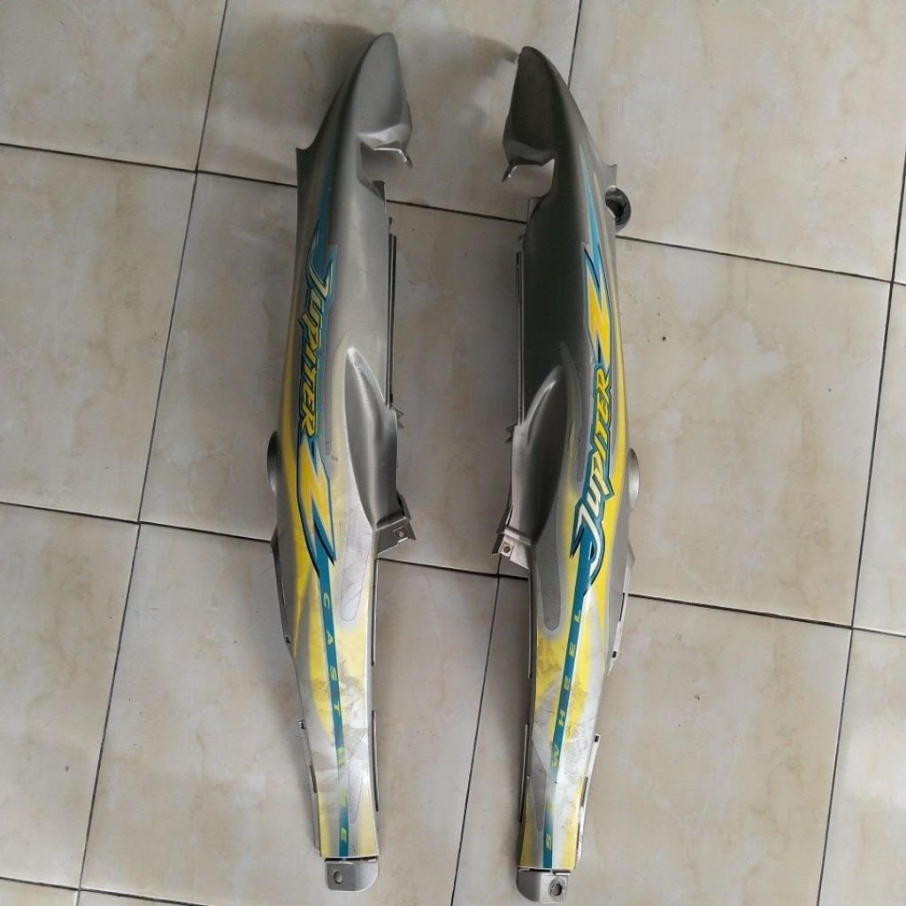cover body Jupiter Z lama / body belakang Jupiter Z lama original