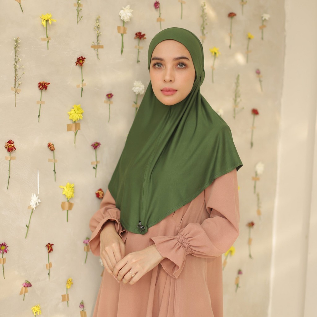 Lozy Hijab - Lana Instan ( Hijab Sport Instan Rayon )