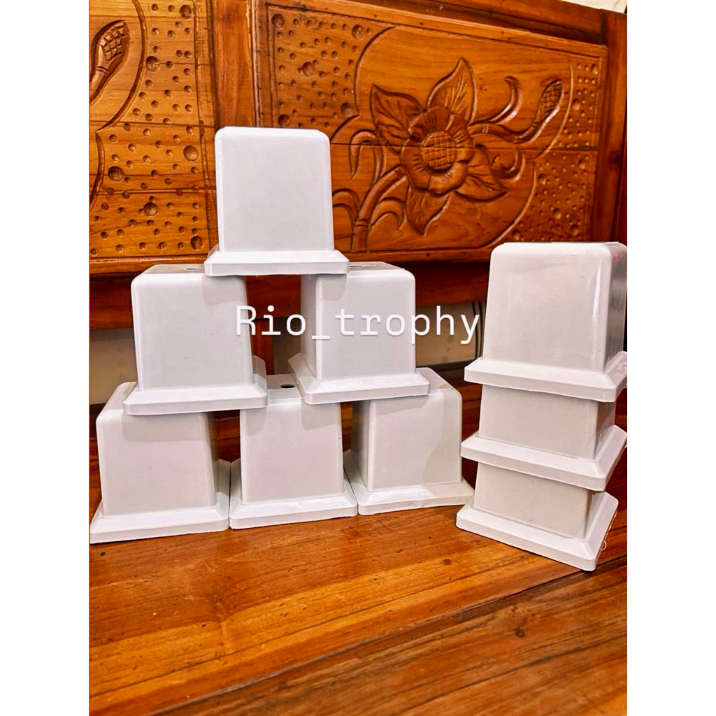 Tatakan Piala/ W4 Putih/ Dudukan Piala/ SparePart Piala/ Trophy W4/Kaki Piala/ Alas Kotak Piala W4