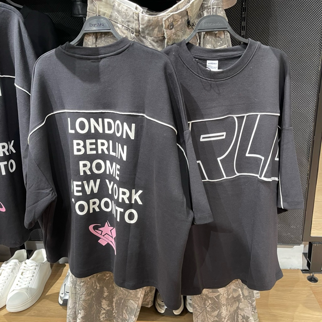 Sweatshirt T-shirt BERSHKA MEN Jastip (jasa titip)