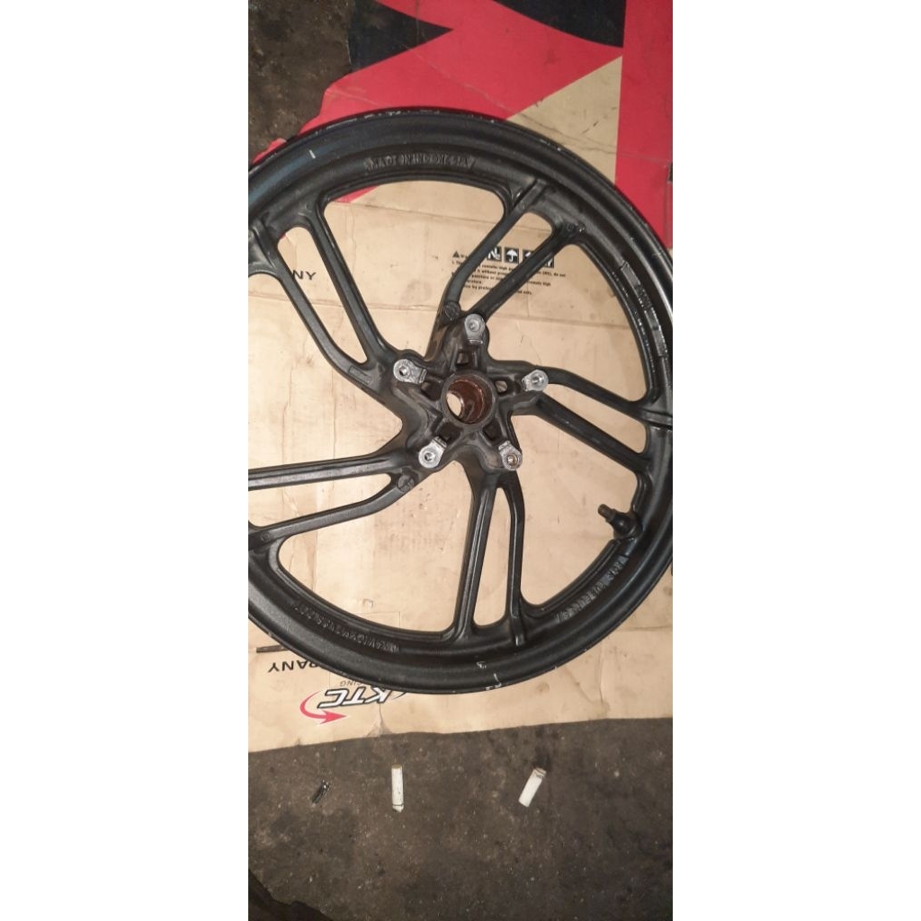 velg depan vario led new ori second