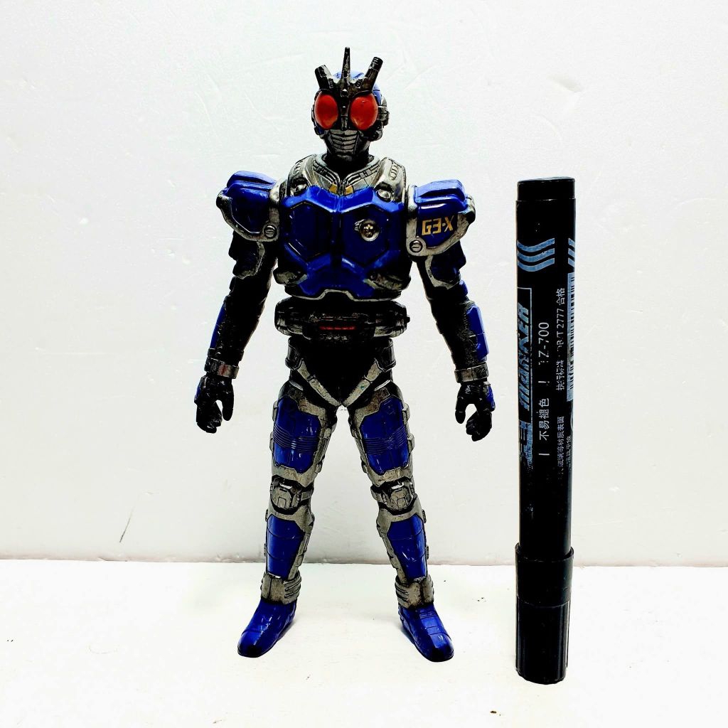 mainan figure Kamen Rider G3-X from the television series Kamen Rider Agittinggi sekitar 17 cm statu