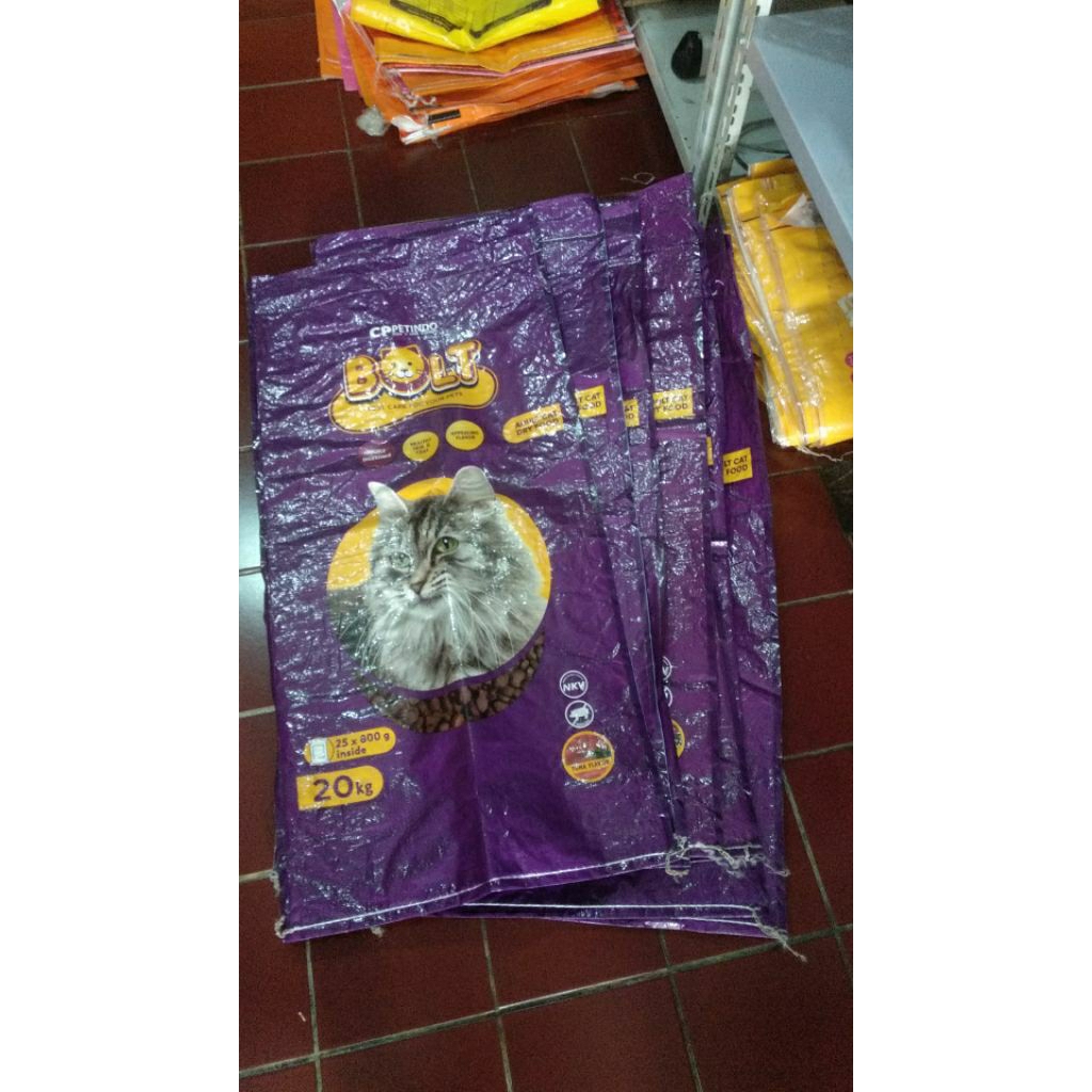 Karung bekas makanan kucing ukuran 20 kg