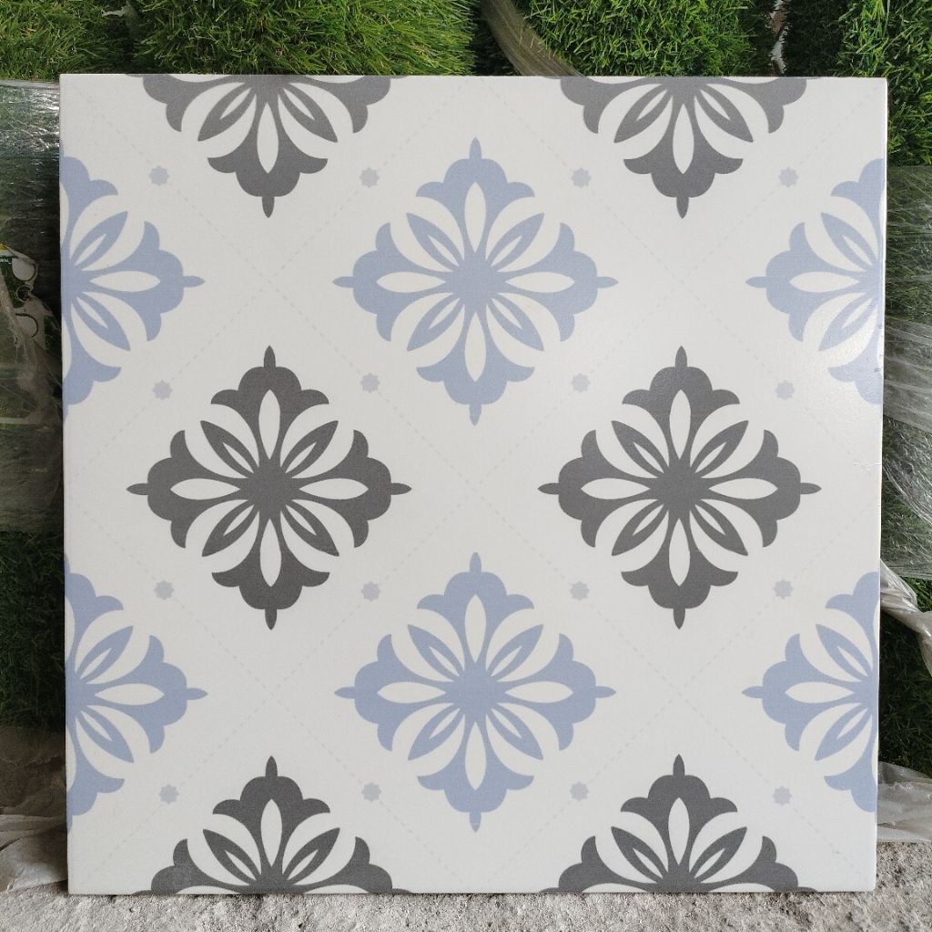 KERAMIK 40X40 MATT MOTIF BATIK MINIMALIS FLORAL
