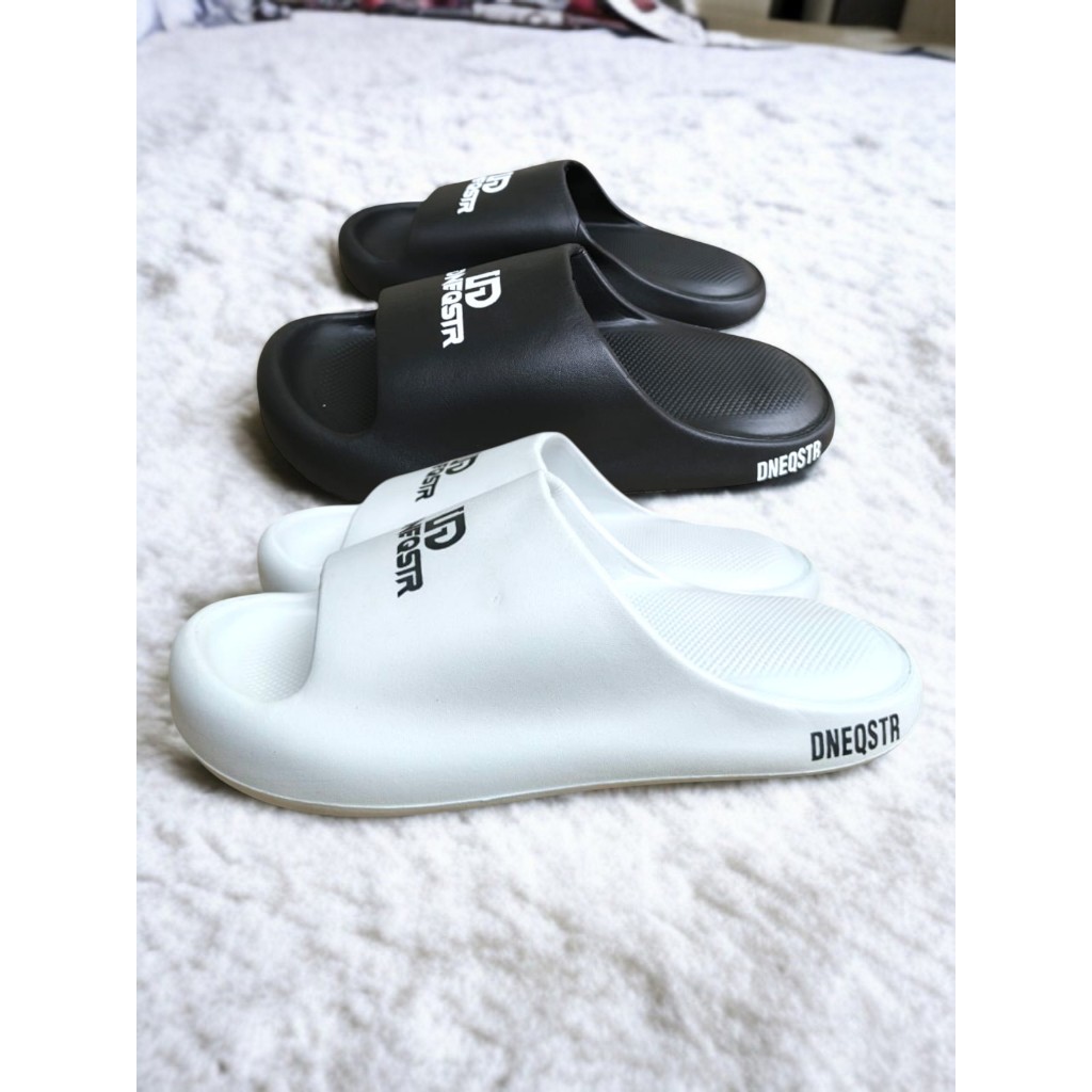 Sandal Slop Pria Empuk Dan Tebal / Sandal Distro pria terbaru / Sandal Karet kekinian