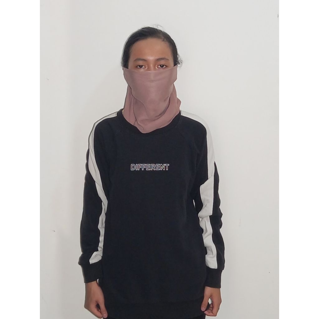 SWEATER INDIGO BANK
