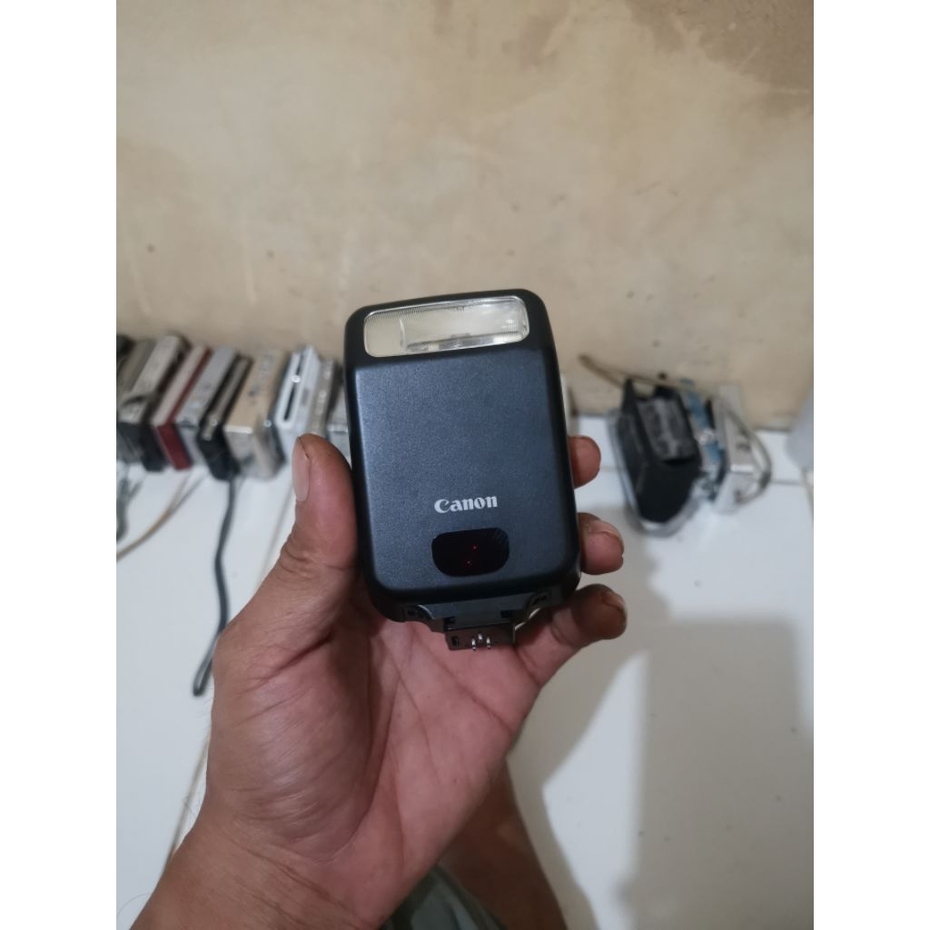 flash speedlite Canon mirrorless