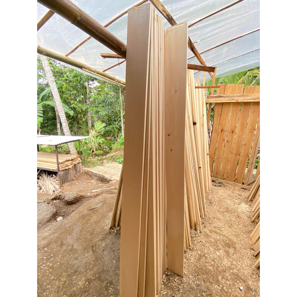 Kayu Papan 2 X 15 X 200cm Sudah diserut halus