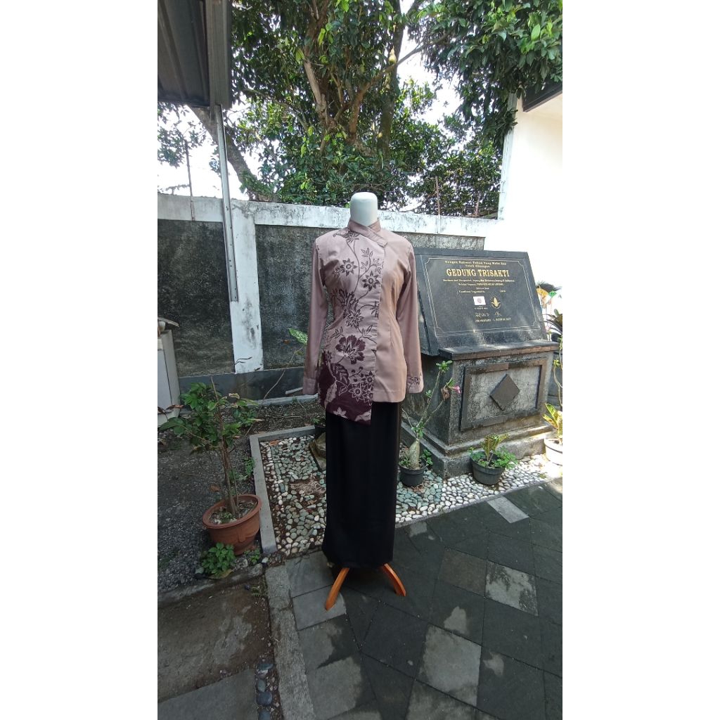 pakaian atasan wanita, tunik kombinasi batik polos, model janggan