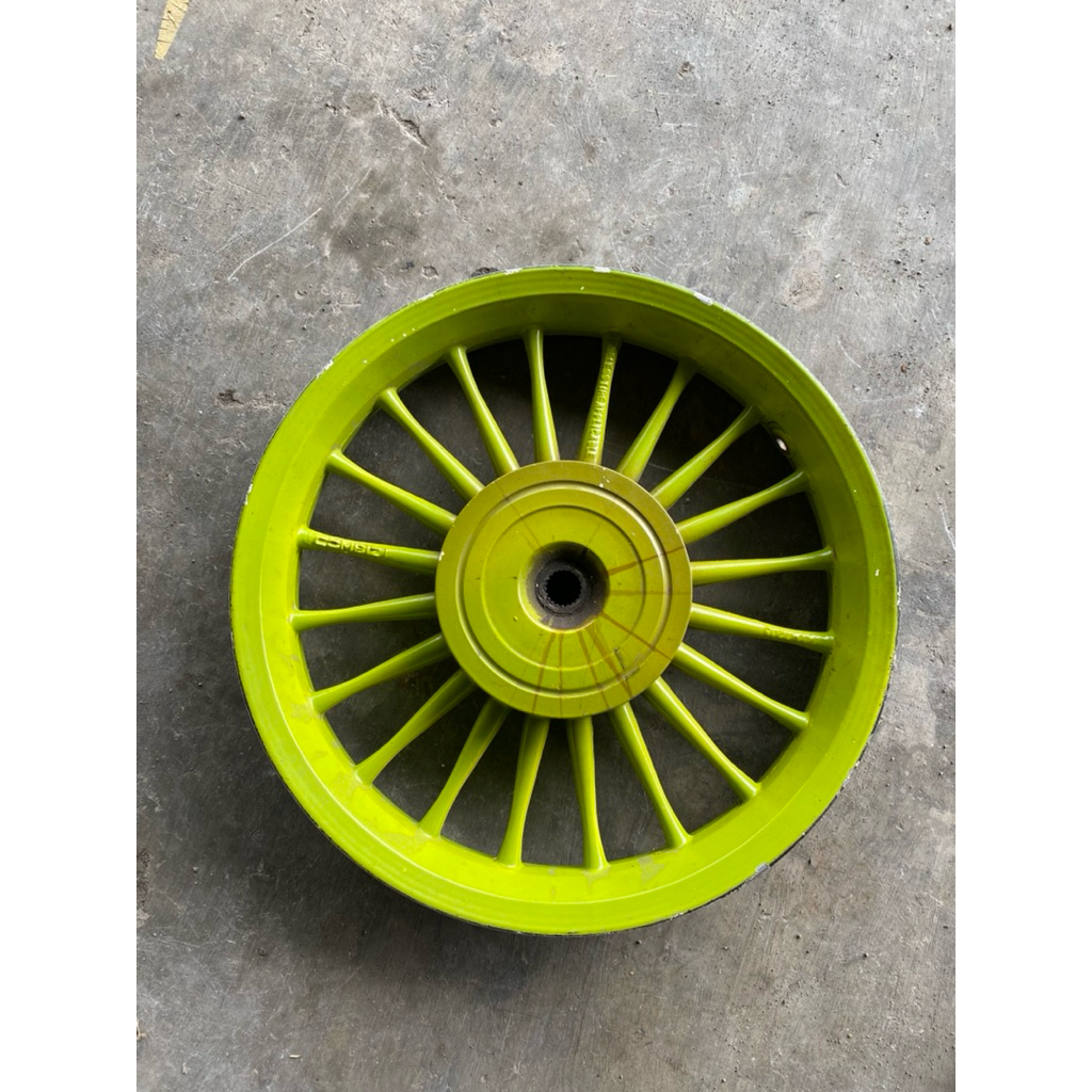 Velg andong belakang bekas motor vario 110, beat karbu, beat fi scoopy beat esp copotan
