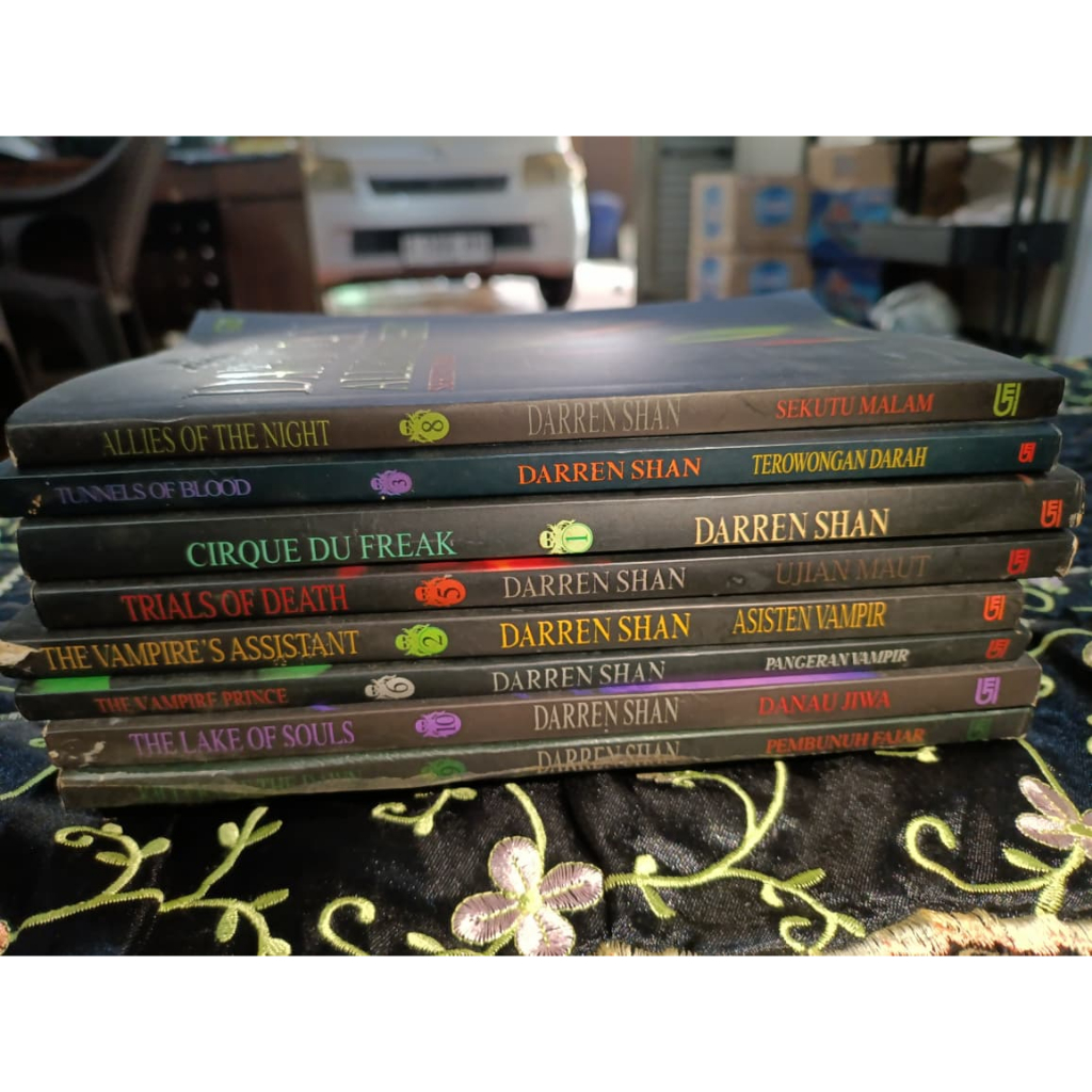 Buku Novel  Killer Of The Dawn , Vampire Mountain, The Lake Of Souls, The Vampire Prince, The Vampie