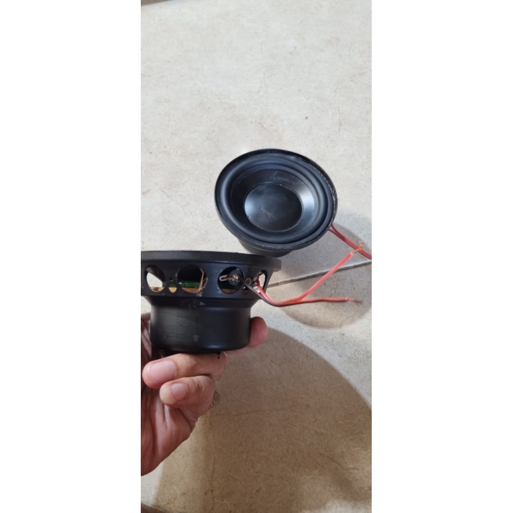 Speaker gatau merk morel atau macrom  4in