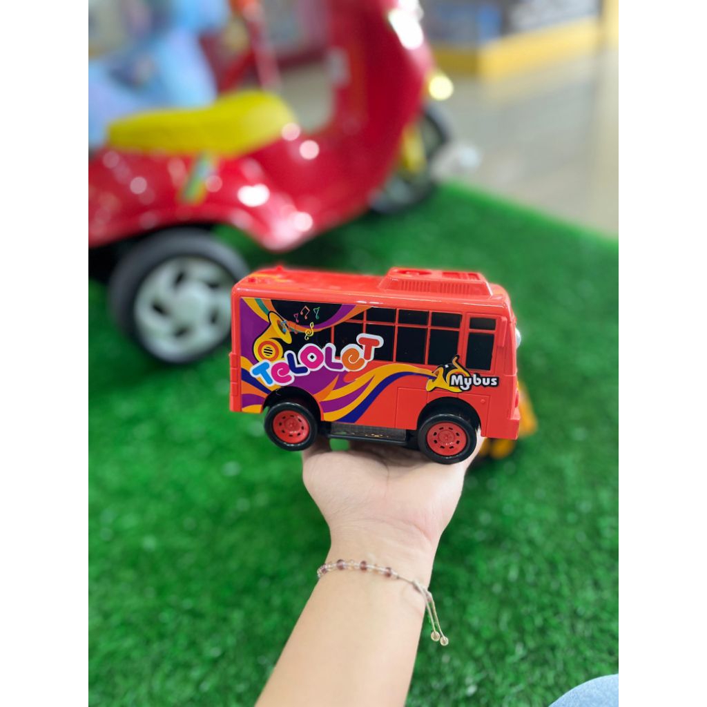 MAINAN MOBIL MOBILAN TELOLET