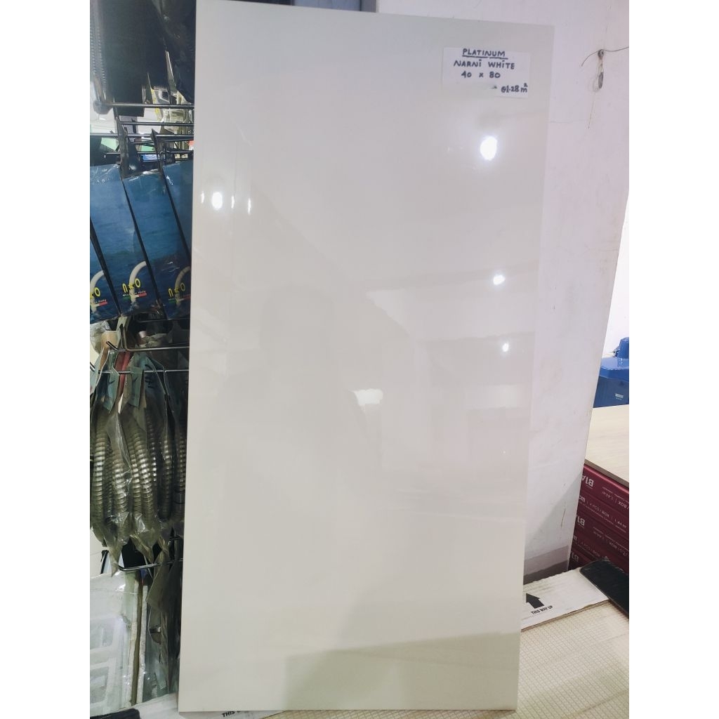 Keramik Dinding Platinum Narni White 40x80 kW C /Dus (putih kilap)