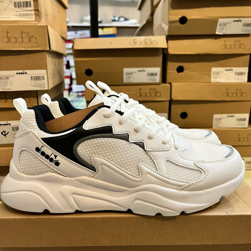 SEPATU DIADORA NAKAMURA WHITE ORIGINAL BNIB