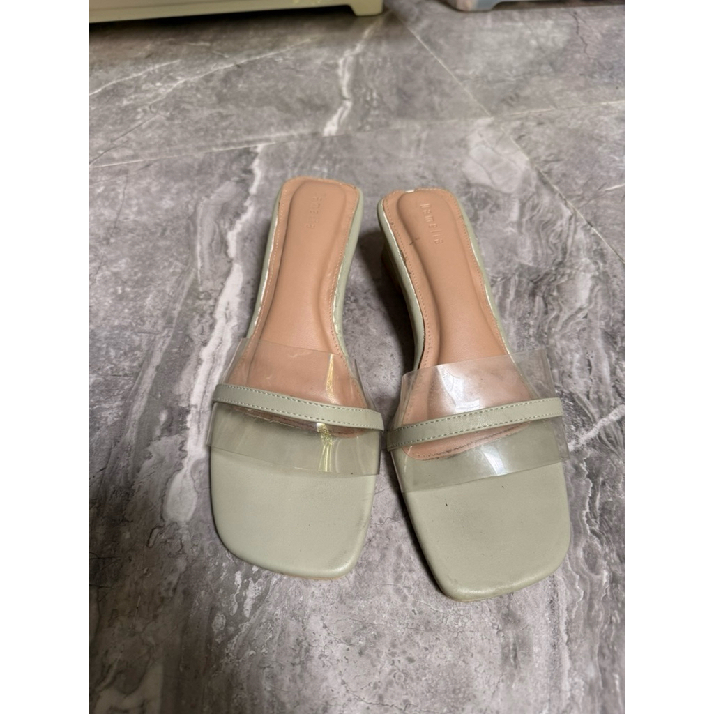 Preloved sandal heels Damelia