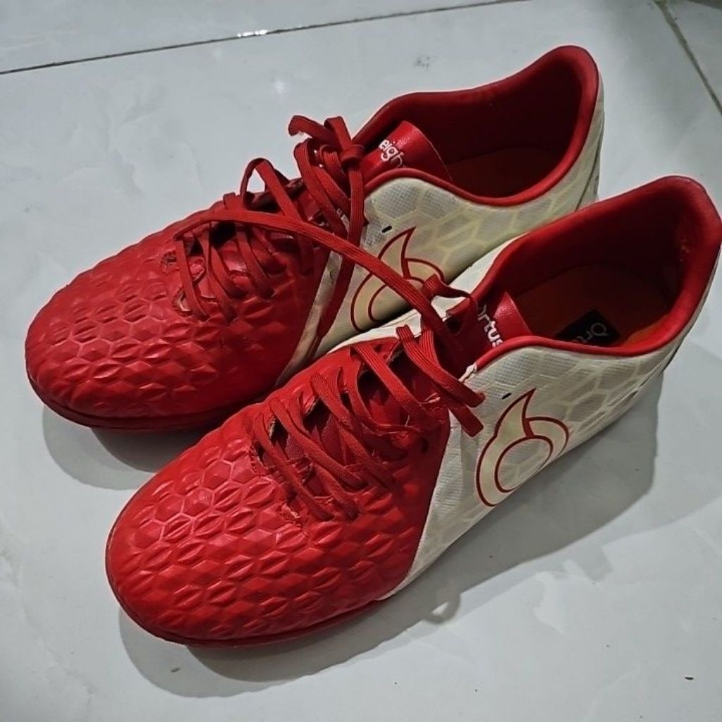 PRELOVED Sepatu Futsal ORTUSEIGHT ORIGINAL Ukuran 45