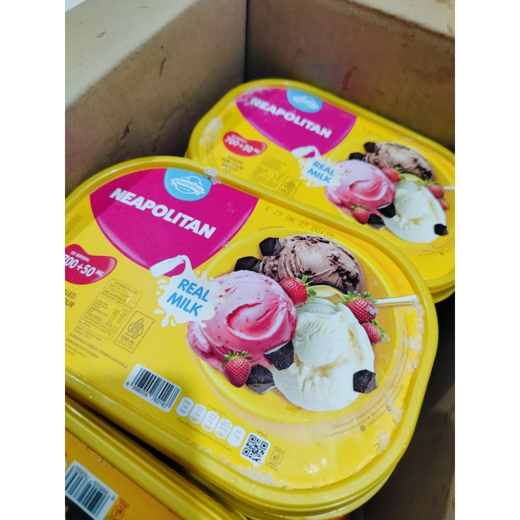 Es krim Campina Neapolitan 700 ml