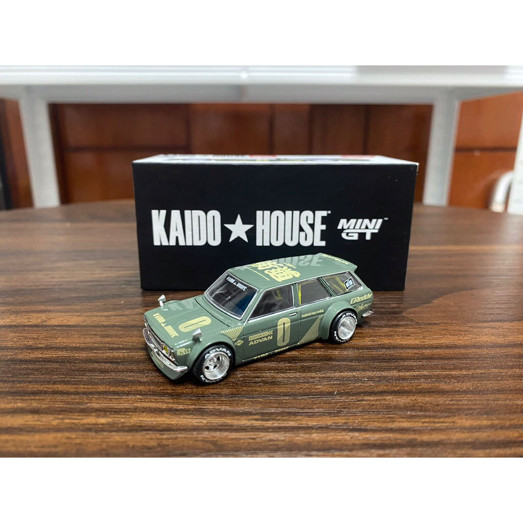 MINI GT KAIDO HOUSE Datsun Wagon