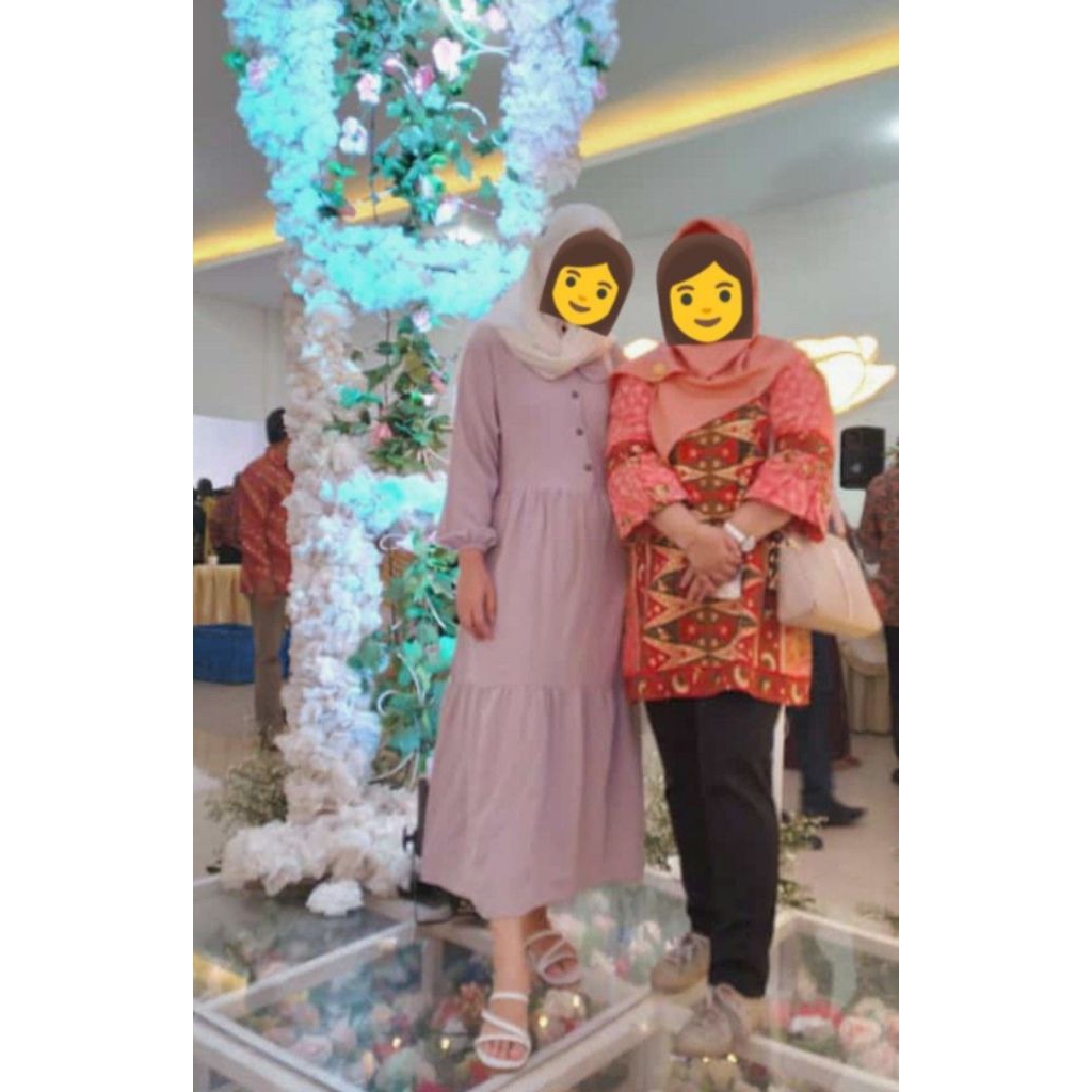 Midi Dress Tiered Peter Pan Collar