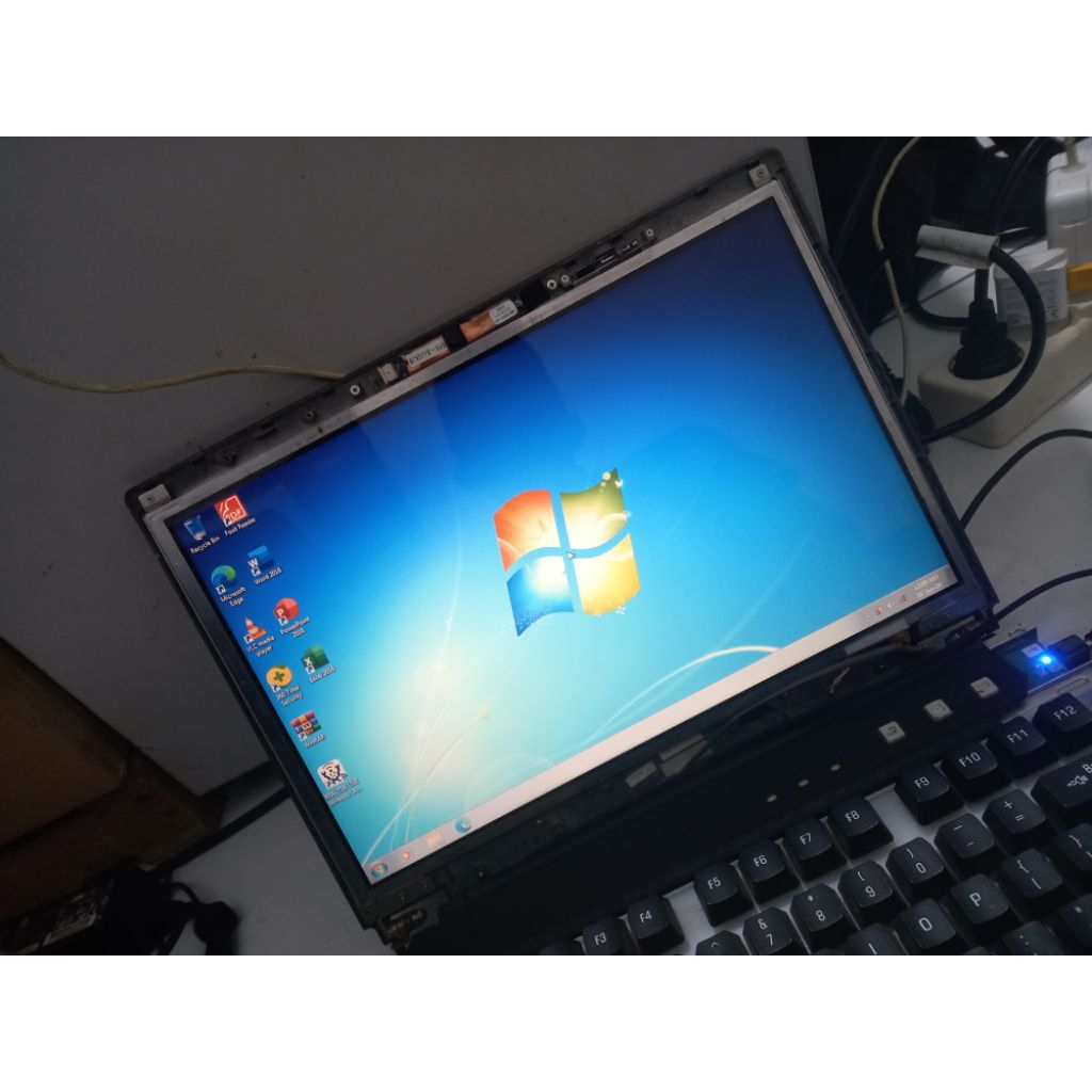 lcd 14inch pin40 tebal inverter