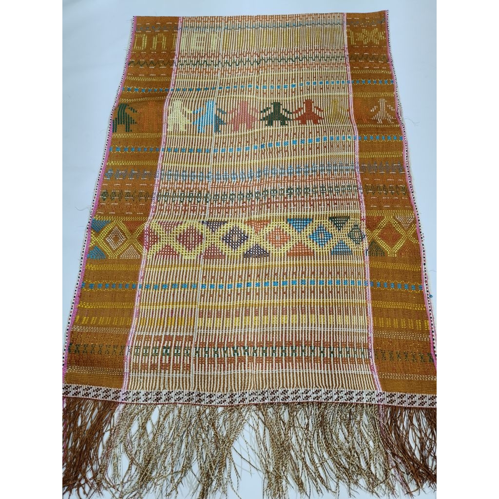 Ulos sadum tenun tarutung pakaian adat Batak toba