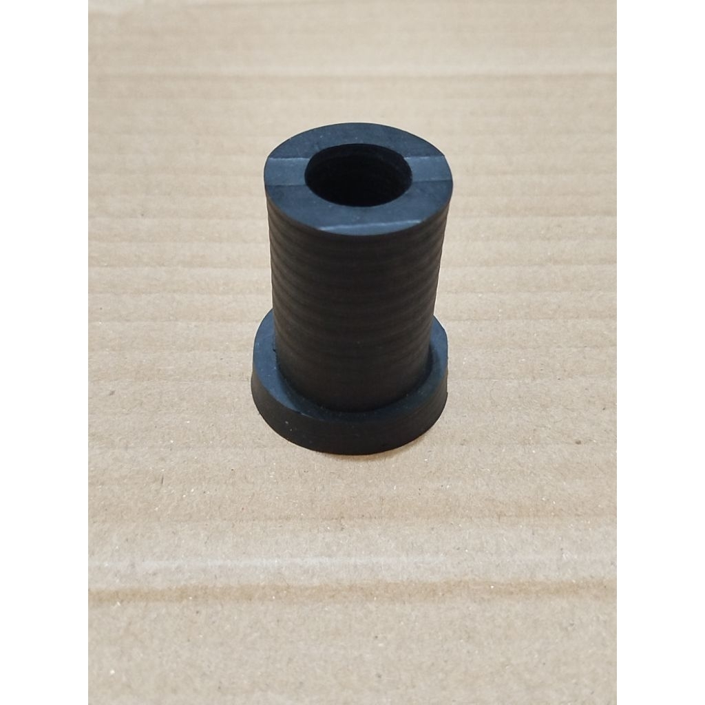 Karet Bushing Bos Per Karet Anting Per L300 (dari karet ban)
