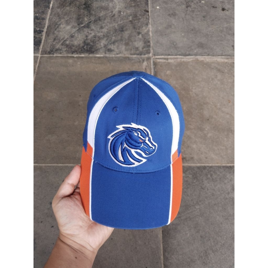 Topi Boise State Broncos