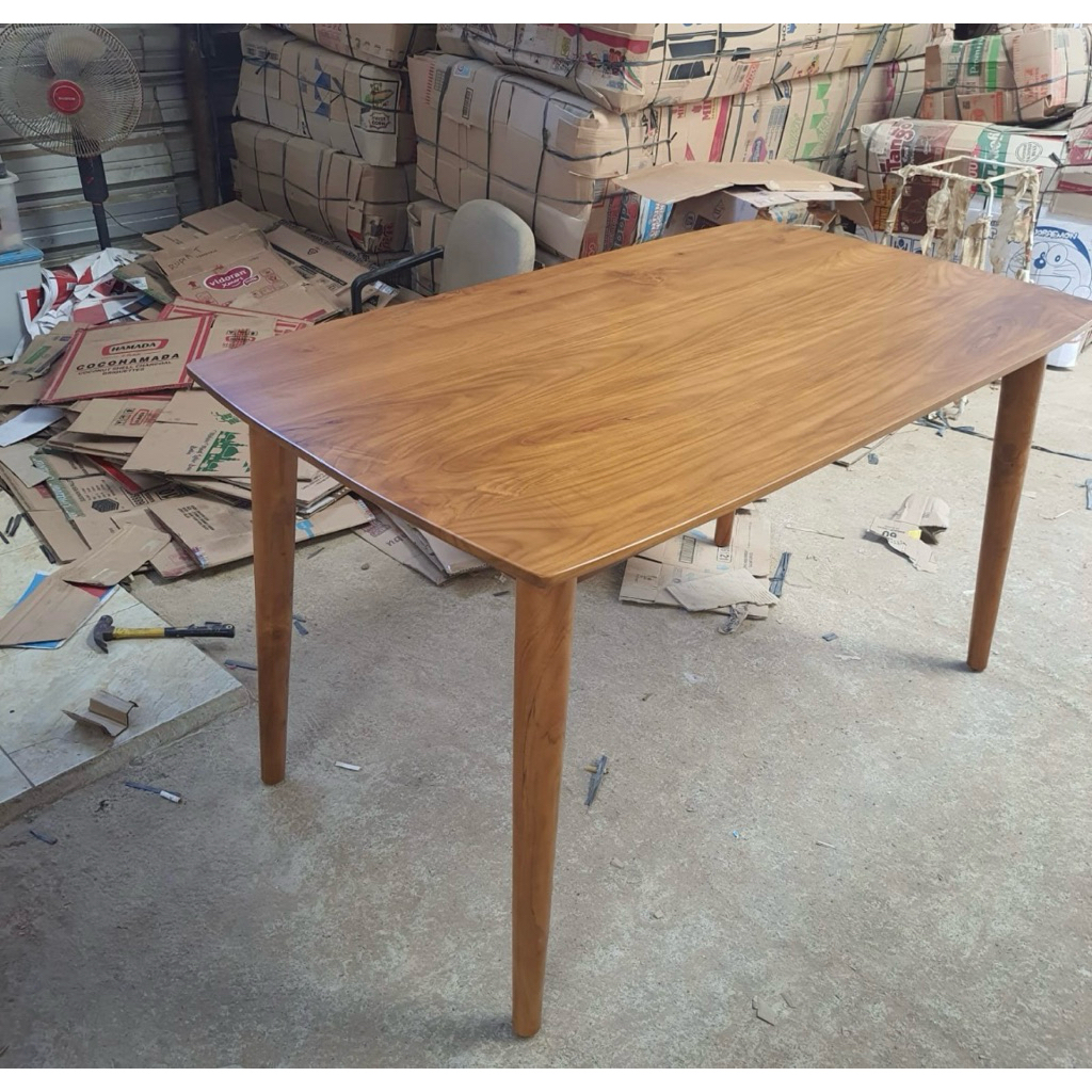 Meja Makan Minimalis / Meja Makan Kayu Jati Minimalis