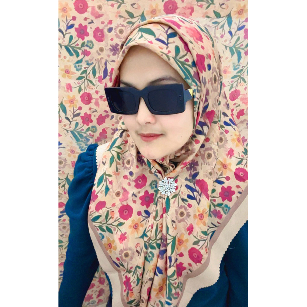 Jilbab Segi Empat Voal Motif Bunga Lukisan Abstrak Jasmine Hijab Scarf Blooming Terra