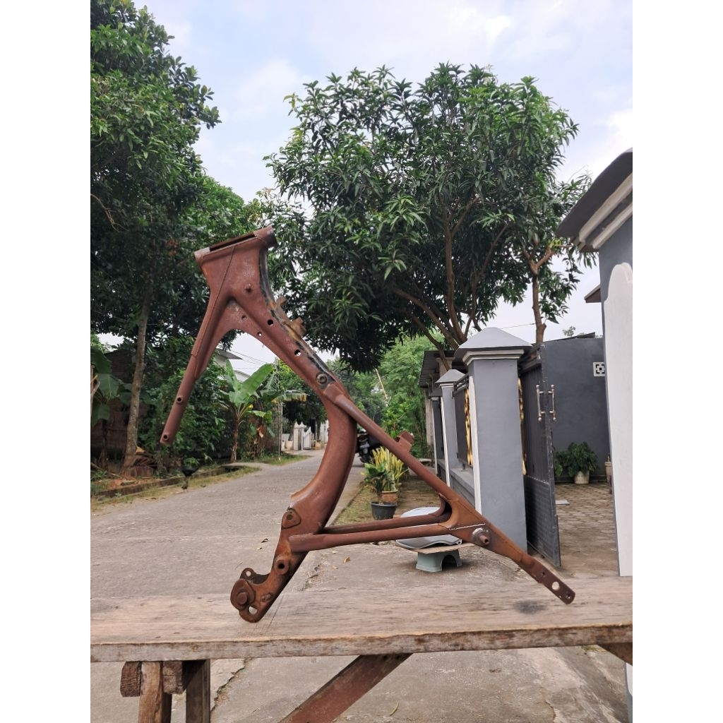FRAME RANGKA GL 100 TATANAN FULL MANISAN
