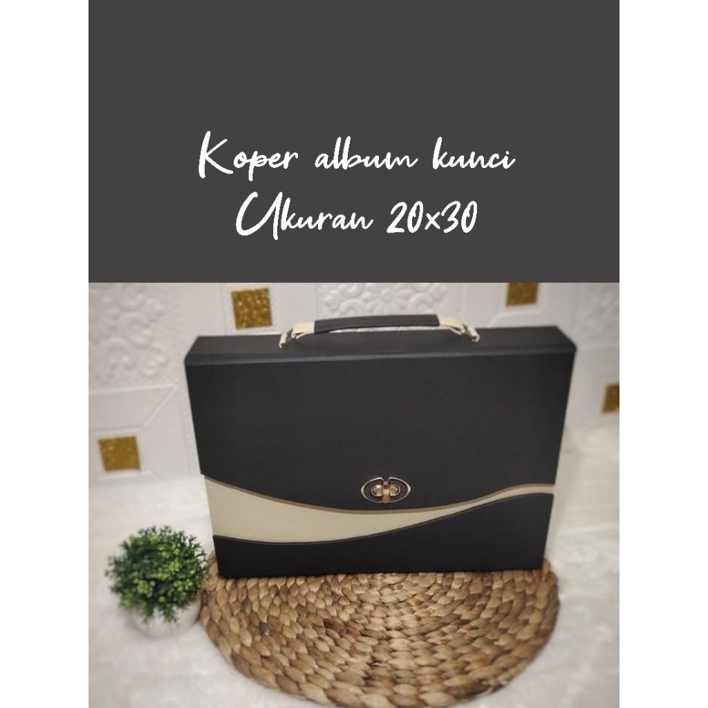 Box album koper kunci 20x30