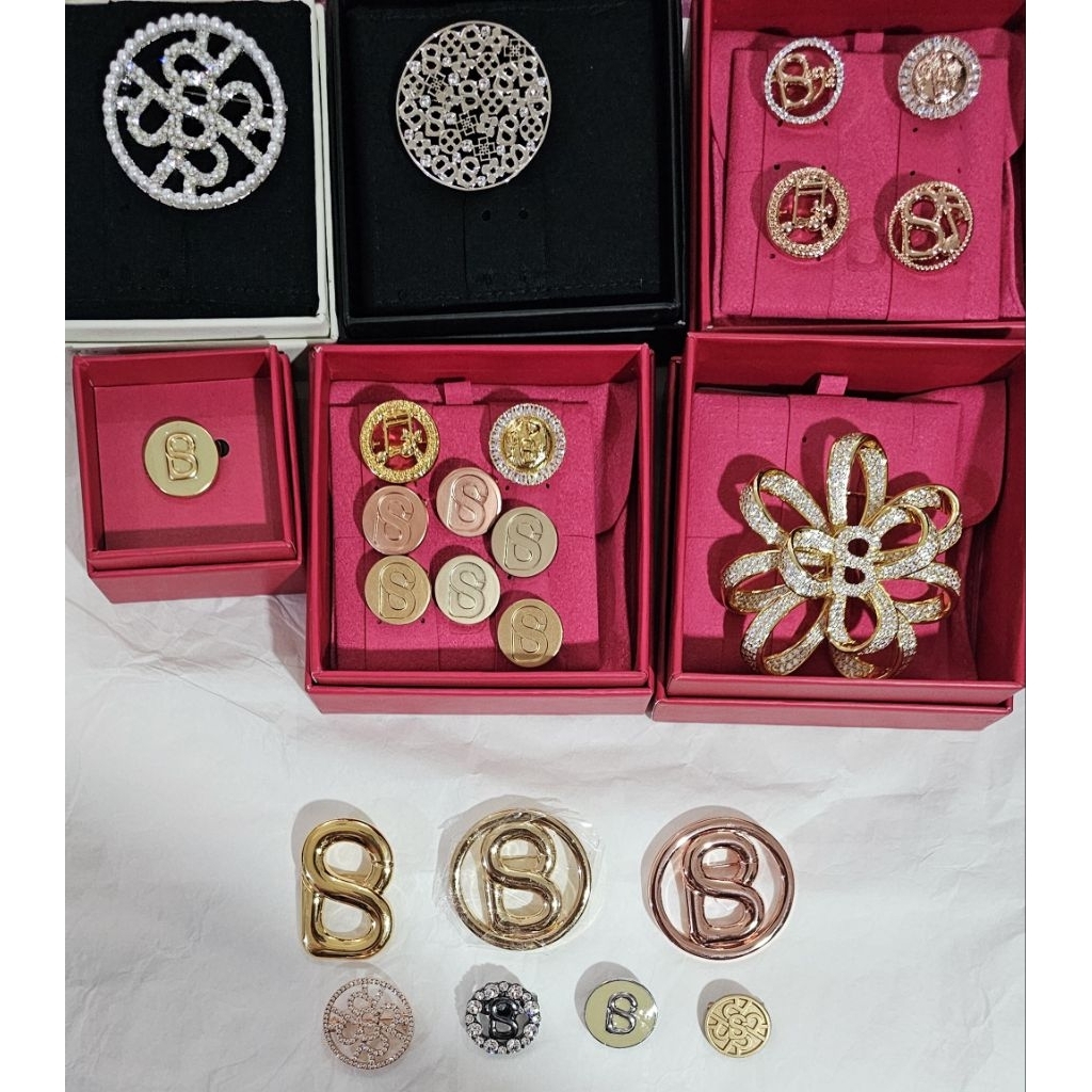 Buttonscarves Brooch Xanadu Round, Monogram Carved, Round Pin Brooch, Petite Brooch || AS IS Everyda