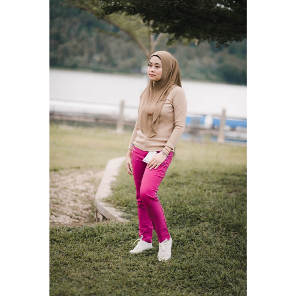 Celana Gunung Wanita Quickdry Outdoor Hiking