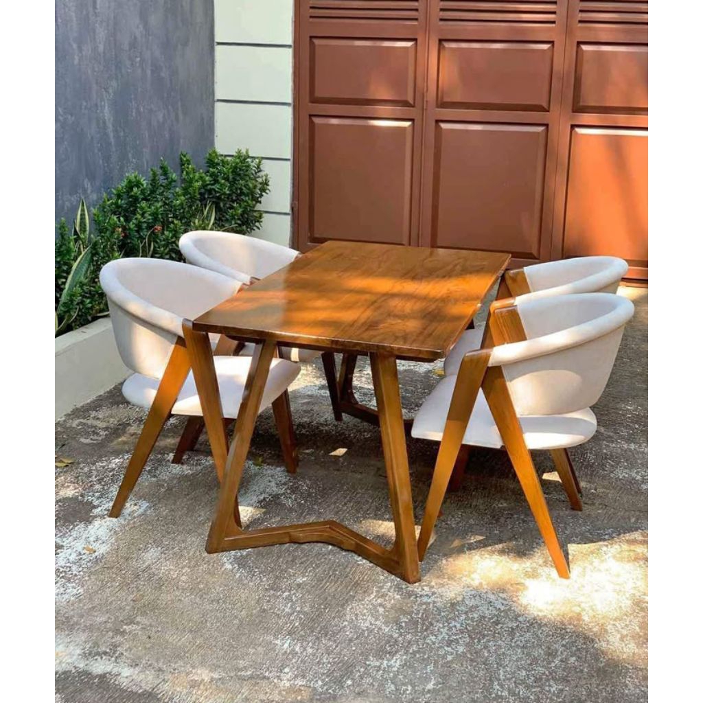 meja makan kayu jati modern/meja makan kayu jati/meja makan cafe kayu jati/meja makan minimalis/kurs