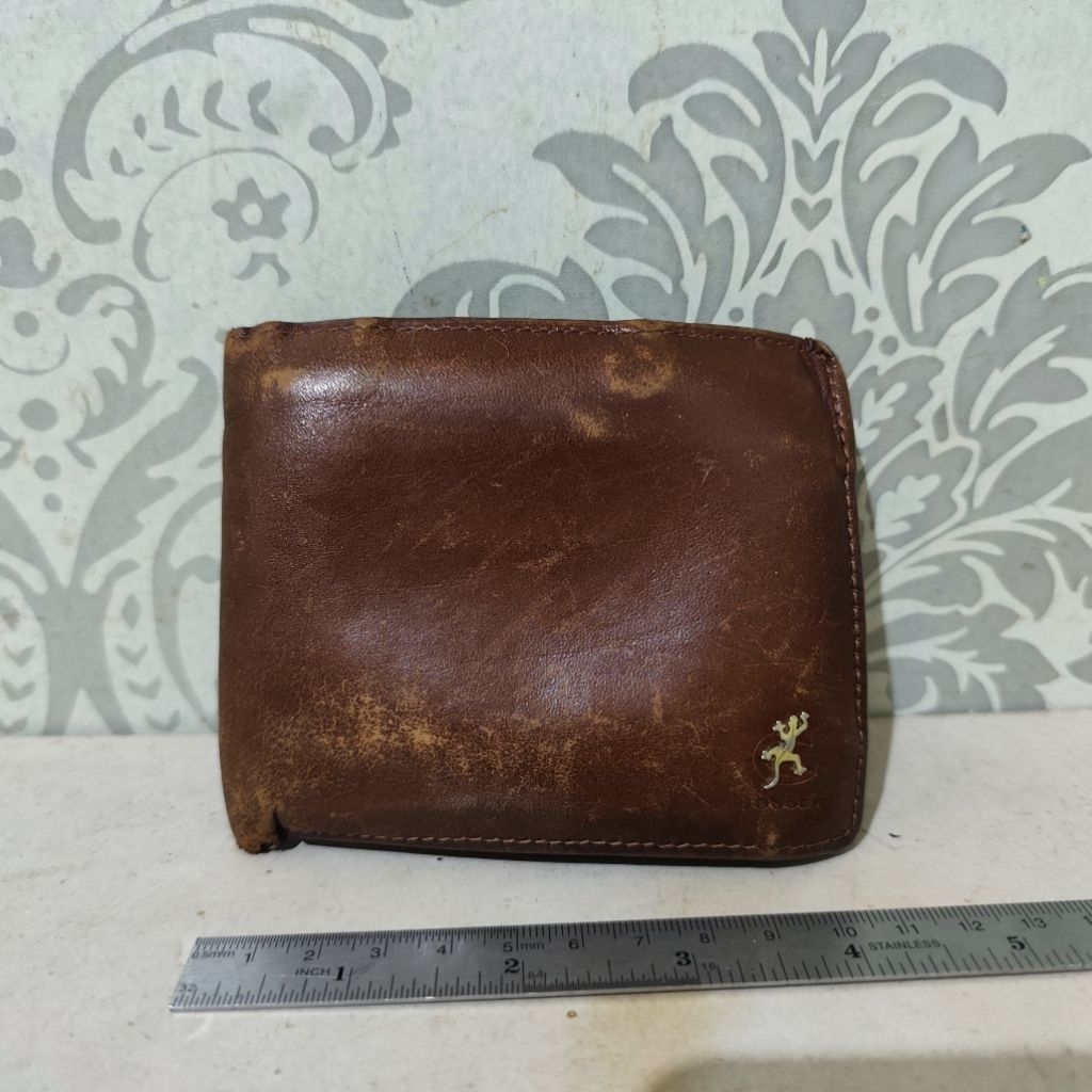Dompet pria Cosset preloved